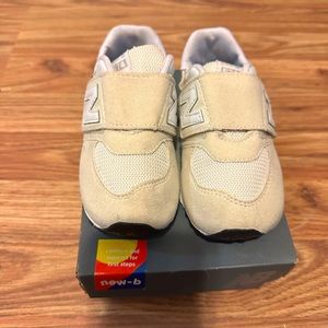 Toddler New Balance 574 hook and loop